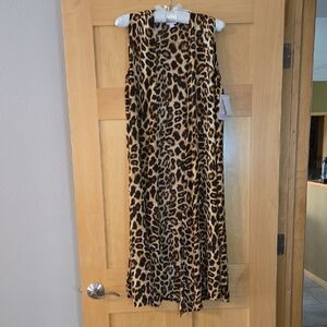 Leopard Print Sleeveless, Open Top